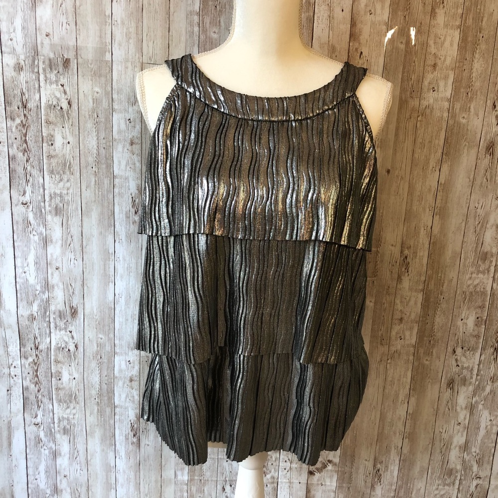 New Directions Silver Layered Tank Top Large